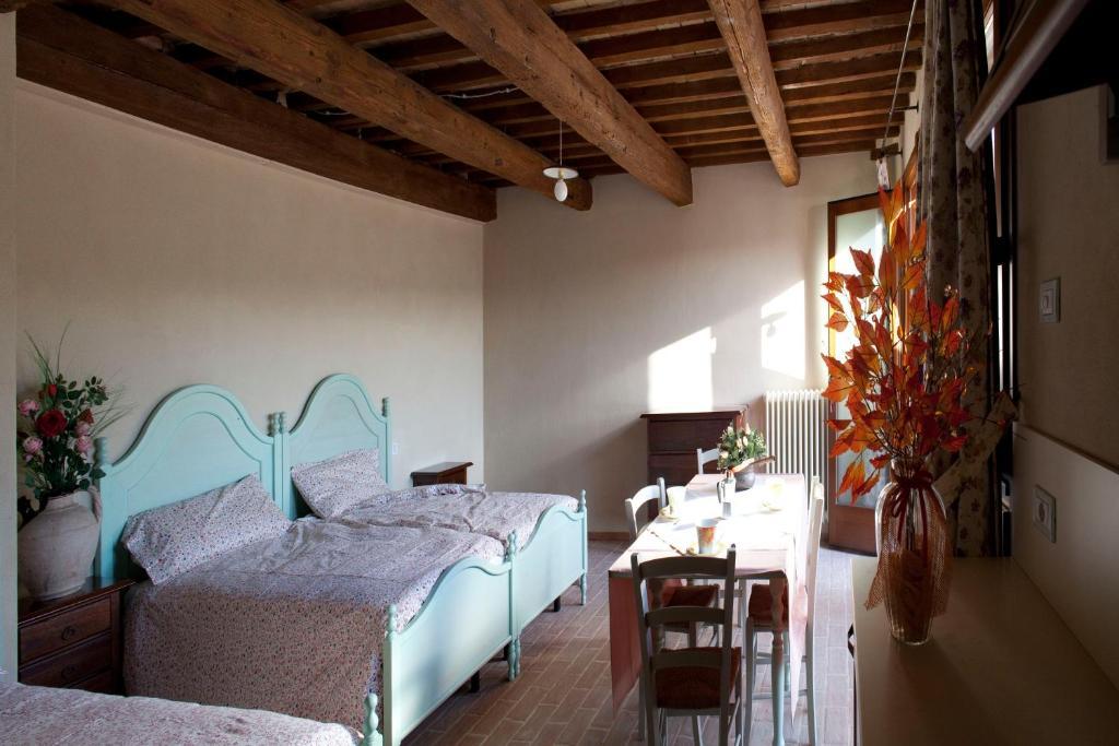 Casale Talevi Villa Cartoceto Bilik gambar
